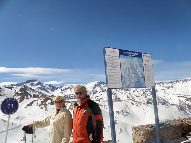 23-irena_i_jurek_na_nartach_w_kurorcie_narciarskim-valle_nevado-chile.jpg