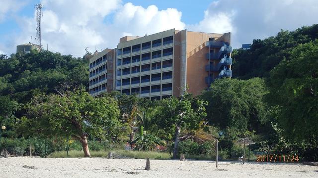 44-opuszczony_hotel_na_antigua_-_tu_bylismy_w_2002.jpg