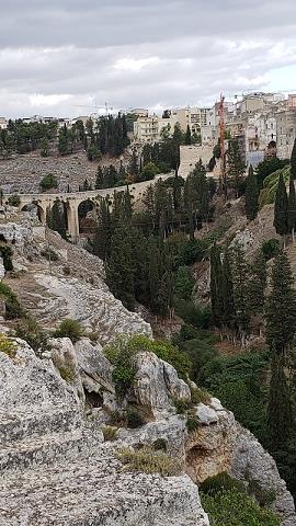 20-widok_na_akwedukt_i_wawoz_-_gravina_in_puglia.jpg
