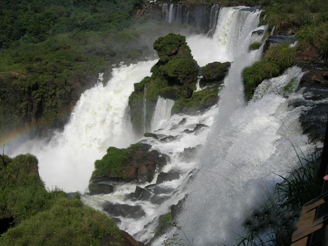 38-wodospad_iquacu-widziany_od_strony_argentynskiej.jpg