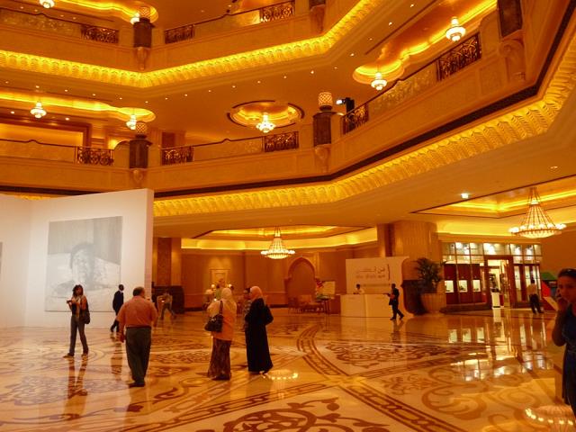 56-hol_w_palace_hotel_w_abu_dhabi.jpg