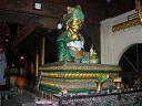 56-pagoda_shwe_dagon-jeden_z_wielu_posagow
