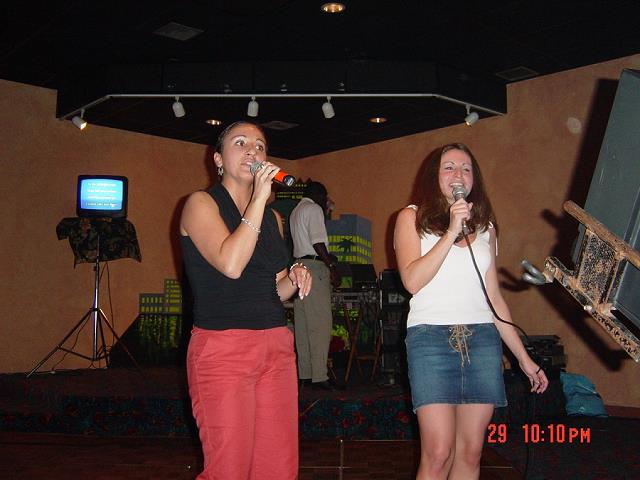 24-karaoke-venessa_i_malgosia.jpg