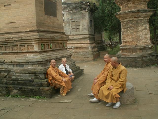 63-las_pagod-czyli_nagrobki_mnichow_przy_klasztorze_shaolin.jpg
