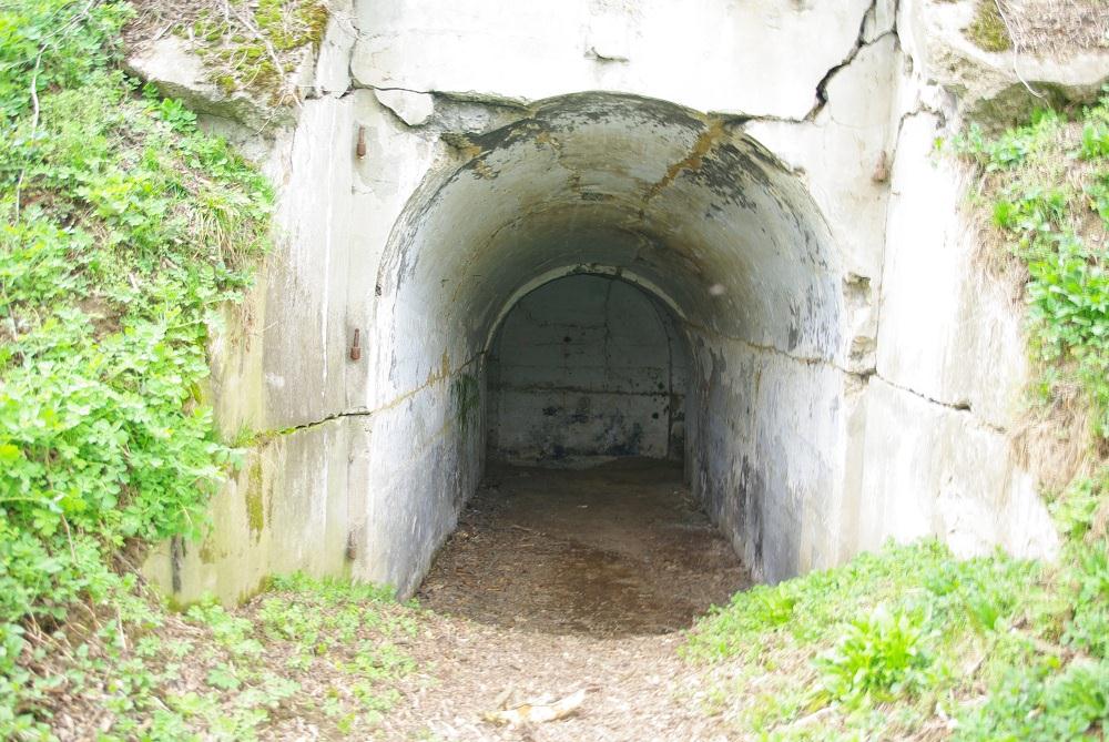 44-fort_8_letownia-korytarz.jpg