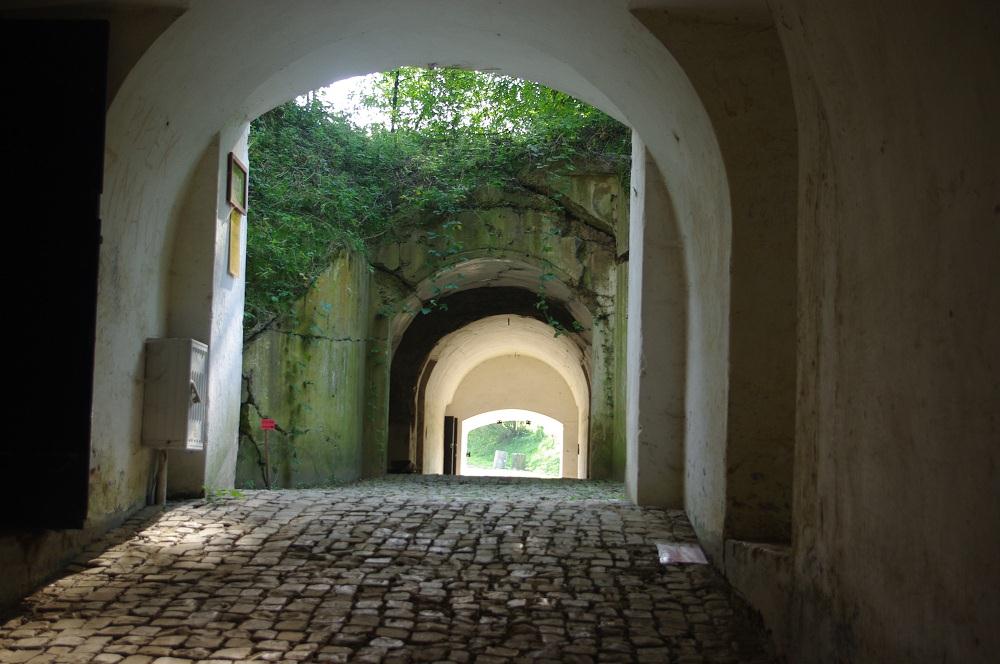 84-fort_12-tunel_laczacy_poszczegolne_budowle_fortu.jpg