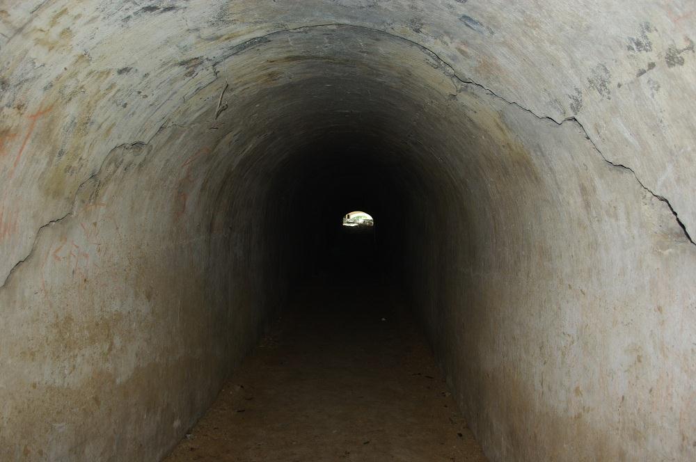 86-fort_12_werner_zurawica-tunel_laczacy_koszary_ze_schronem.jpg