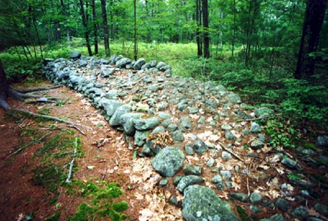 24-mystery_hill_-_cairn.jpg