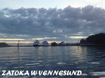 09-widok_na_vennesund_od_strony_zatoki.jpg