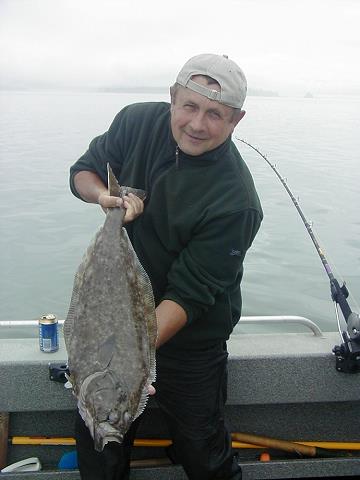 71-kolejny_halibut_juz_w_lodce-_zbyszek_jedlinski-alaska_2007.jpg