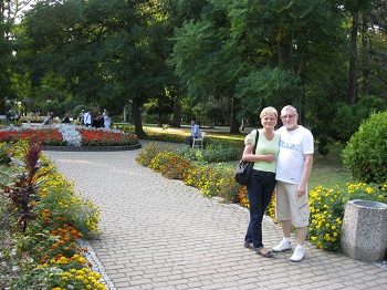 Basia i Przemek na terenie parku Busko-Zdroj