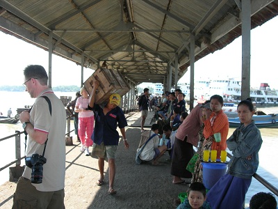 04-Port w Yangon-Birmia