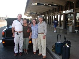 19-Ewa, Ela, Ziutek i Stefan na lotnisku w Sacramento